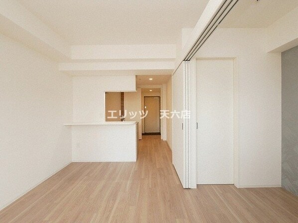 セレニテ中崎町リアンの物件内観写真